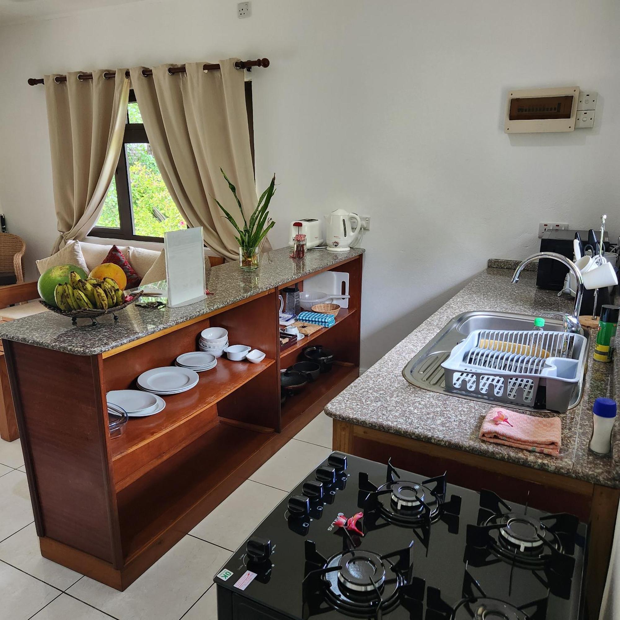 Surf Tropical Villa Takamaka Ile aux Cerfs Eksteriør bilde